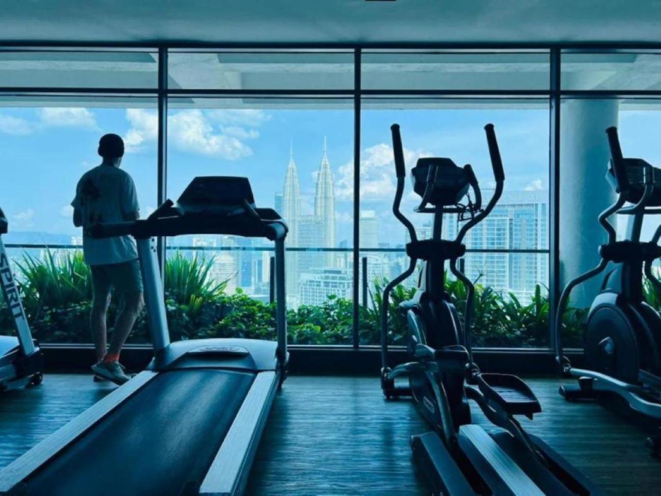 The Luxe Colony Klcc By Sky Pool Apartment กัวลาลัมเปอร์ ภายนอก รูปภาพ