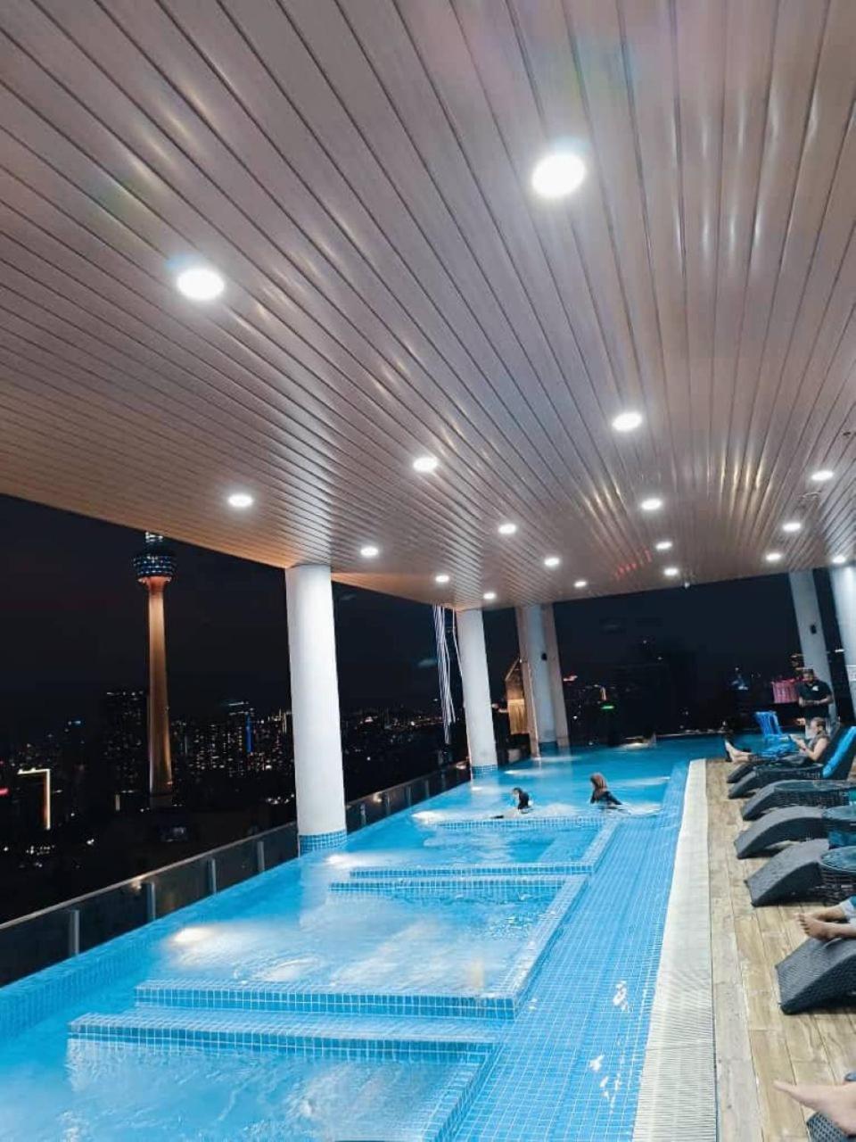 The Luxe Colony Klcc By Sky Pool Apartment กัวลาลัมเปอร์ ภายนอก รูปภาพ