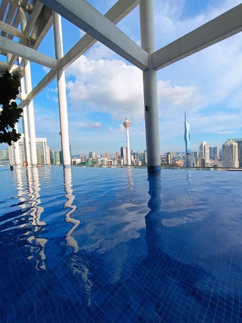 The Luxe Colony Klcc By Sky Pool Apartment กัวลาลัมเปอร์ ภายนอก รูปภาพ