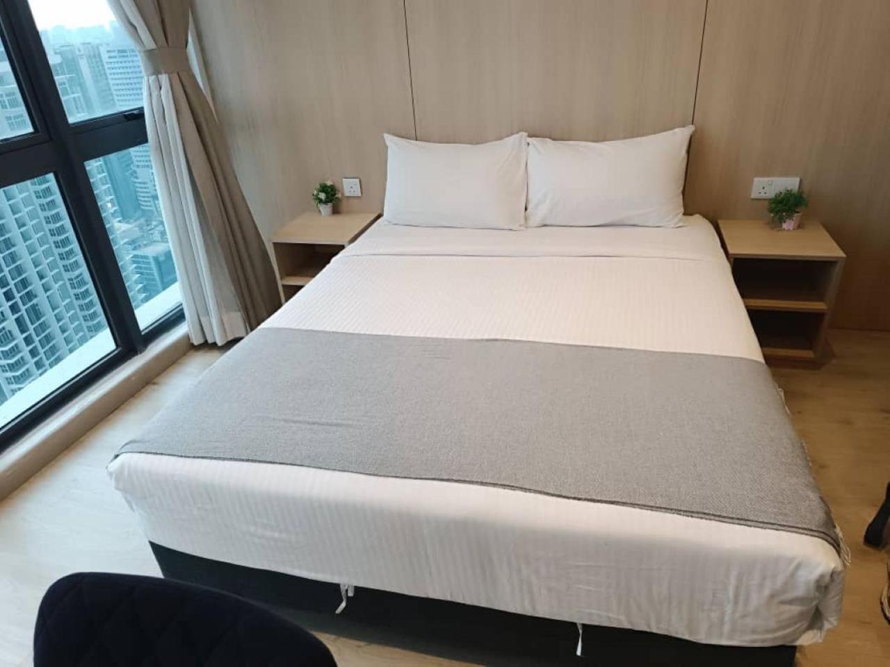 The Luxe Colony Klcc By Sky Pool Apartment กัวลาลัมเปอร์ ภายนอก รูปภาพ
