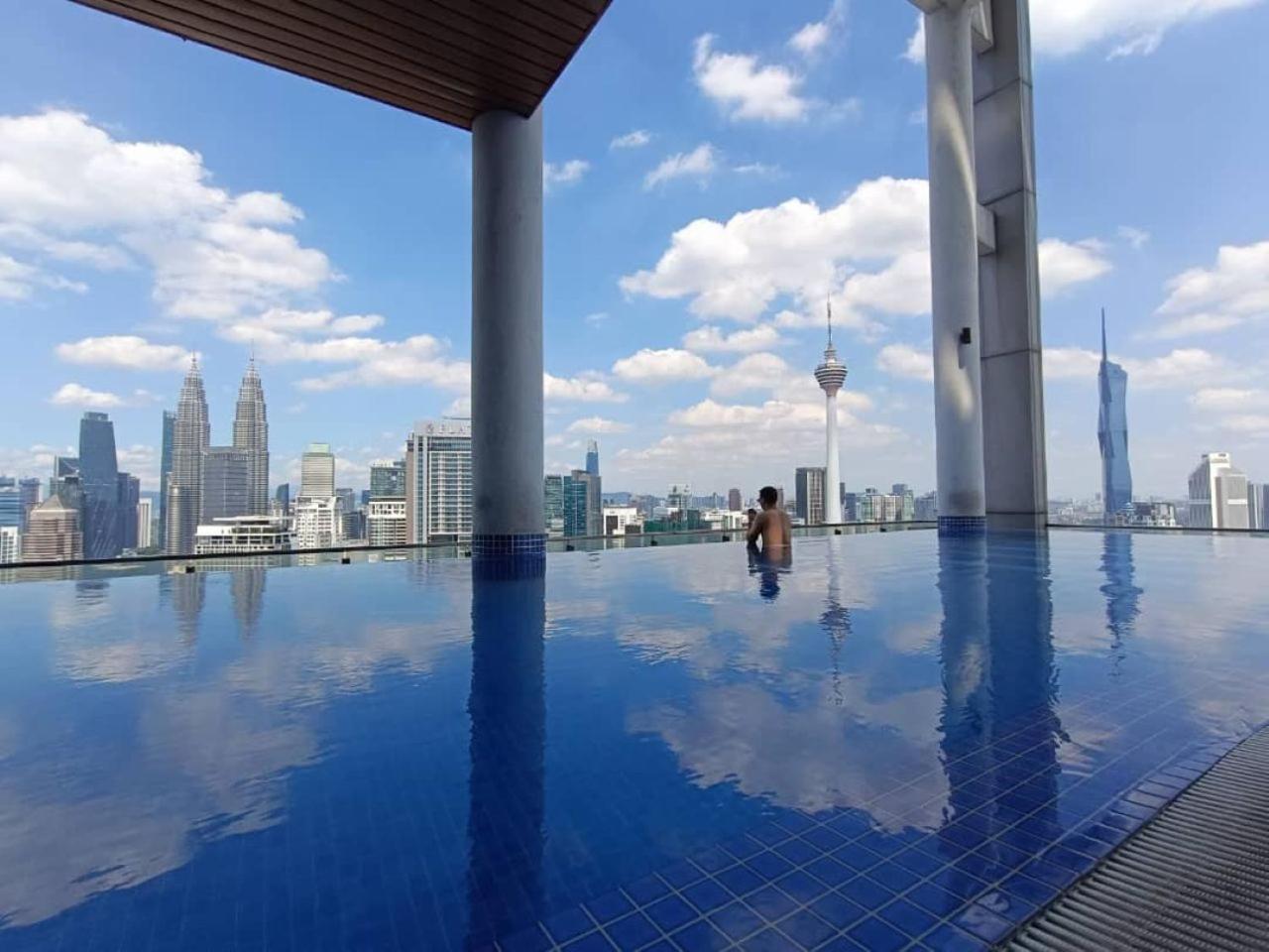 The Luxe Colony Klcc By Sky Pool Apartment กัวลาลัมเปอร์ ภายนอก รูปภาพ
